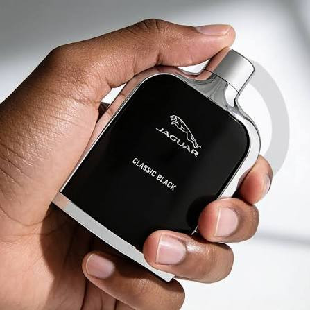 ادکلن مردانه فرانسوی جگوار کلاسیک بلک JAGUAR CLASSIC BLACK با رایحه تند و خنک ۱۰۰ میل